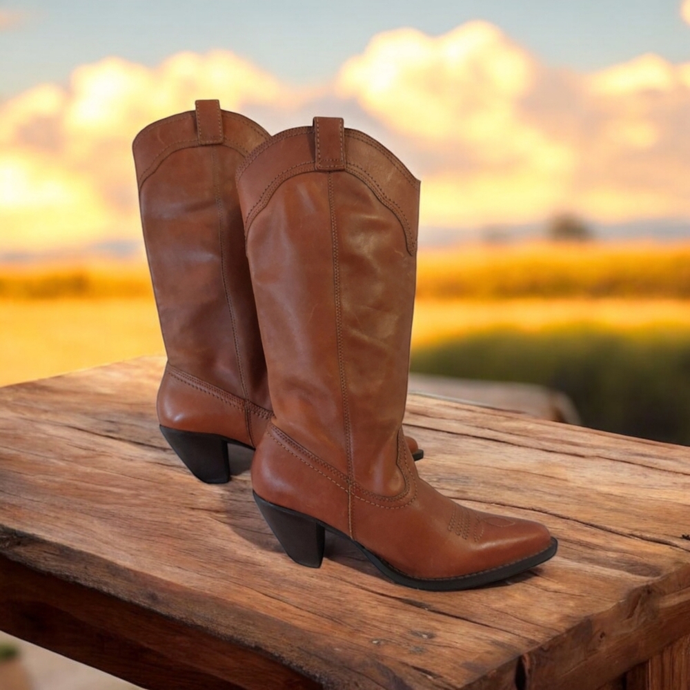 WHITE MOUNTAIN SOFT LEATHER COWGIRL BOOTS